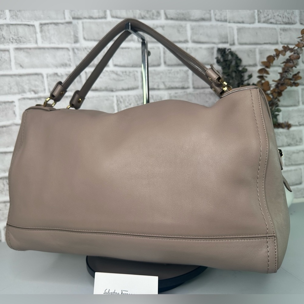 Salvatore Ferragamo Leather Bag double top handle Zipper Closure EUC - Picture 13 of 14